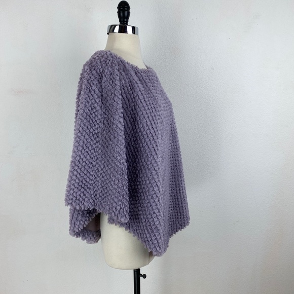 Black Rivet Lavender Purple Faux Fur Fluffy Poncho Size L/XL Boho Gypsy Festival - Picture 6 of 8